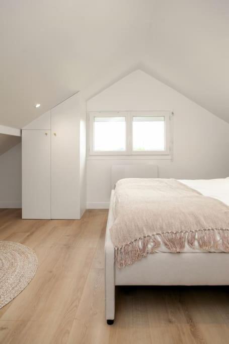 Apartment New Duplex 1 Minute Walking From Overground Antony